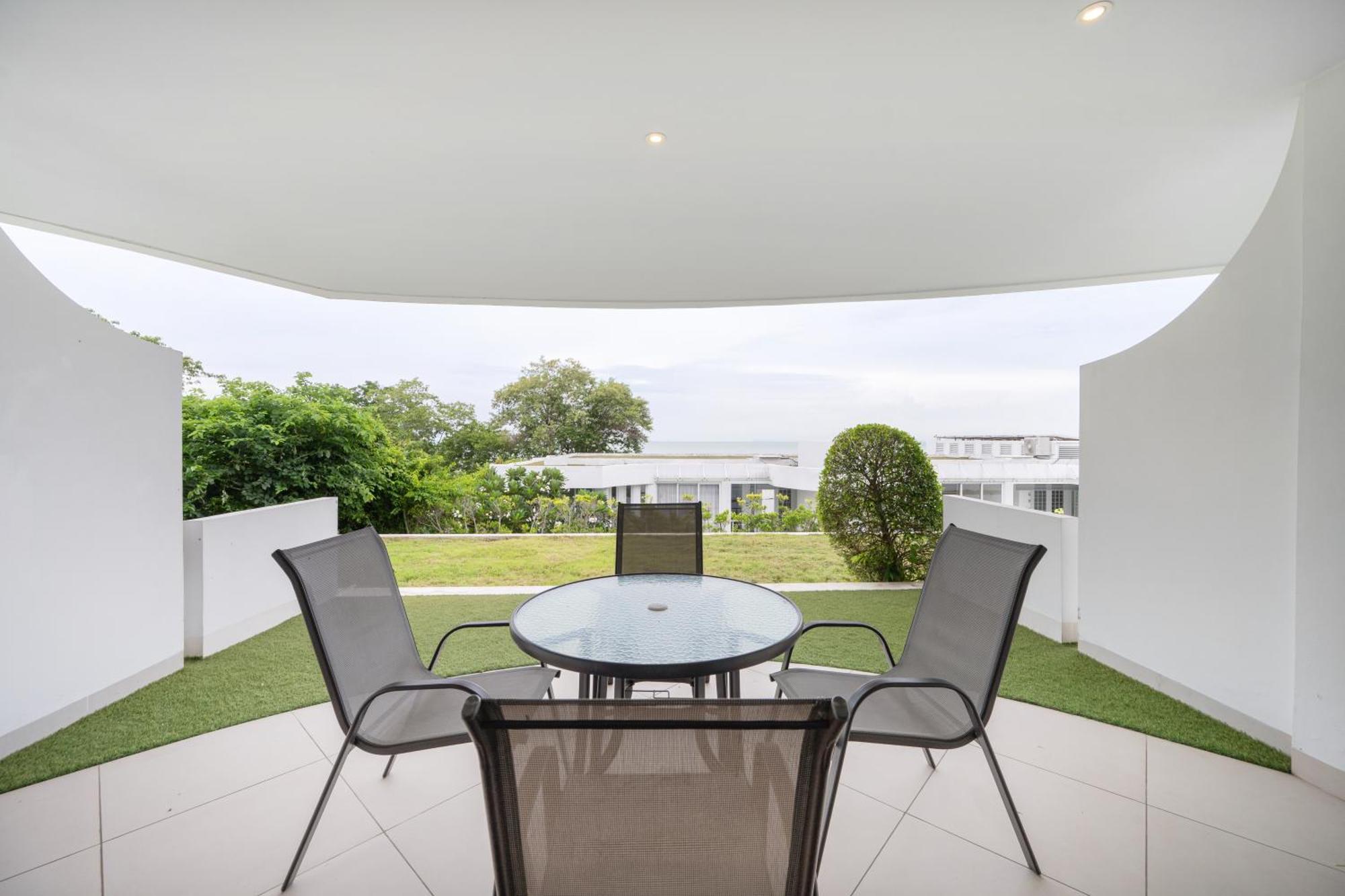 Pure Sunset Beach - Ocean View Room, Pattaya Na Chom Thian Exterior foto