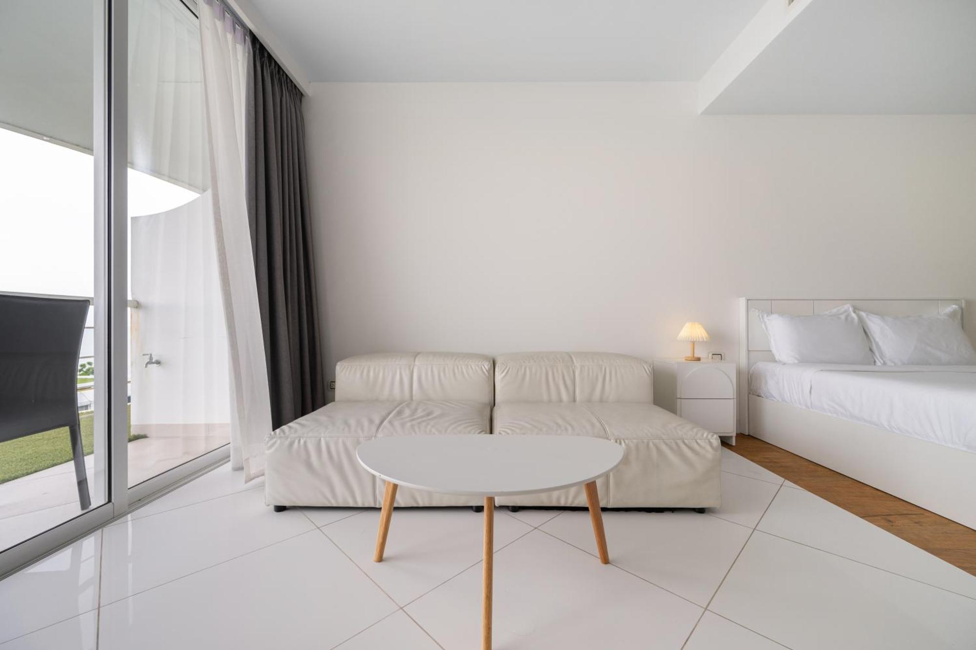 Pure Sunset Beach - Ocean View Room, Pattaya Na Chom Thian Exterior foto